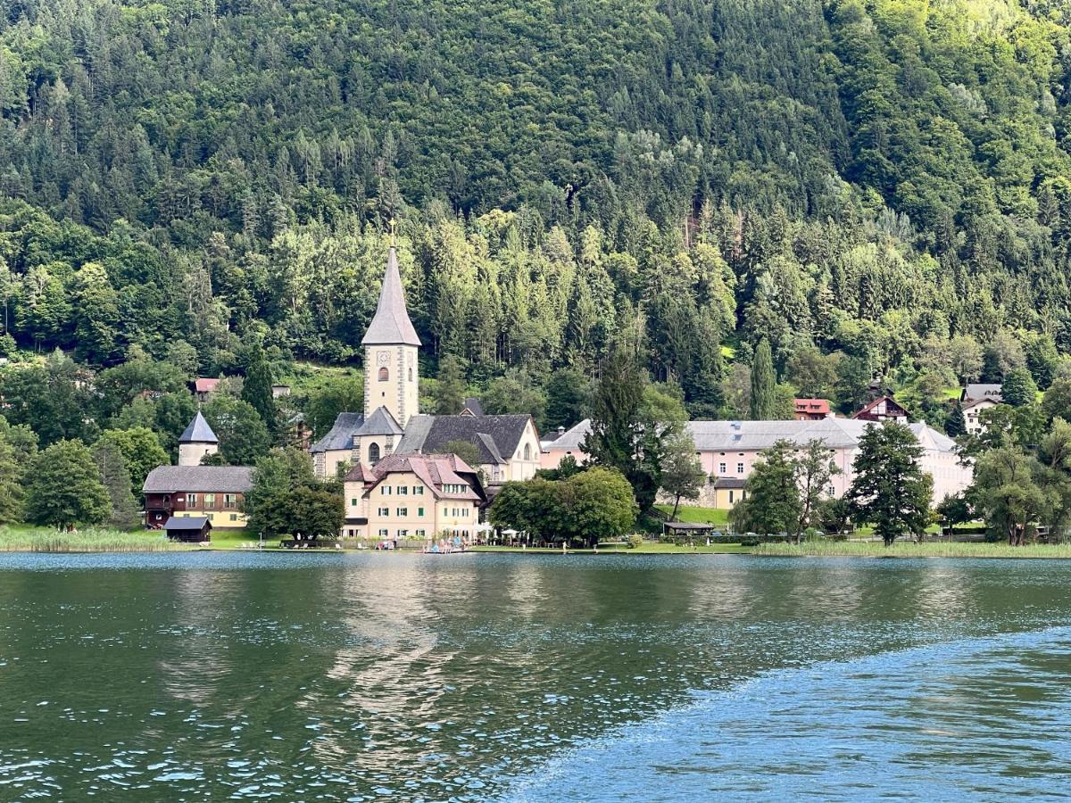 Ferienwohnung Mit Seeblick - Ossiacher See Gerlitzen Sattendorf エクステリア 写真