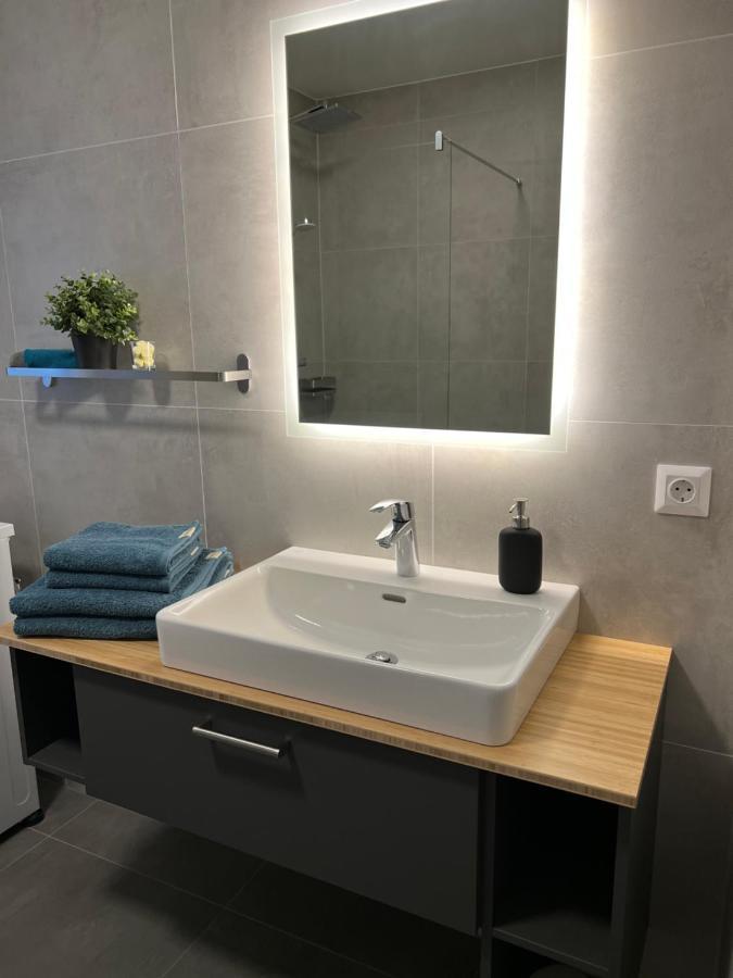 Ferienwohnung Mit Seeblick - Ossiacher See Gerlitzen Sattendorf エクステリア 写真
