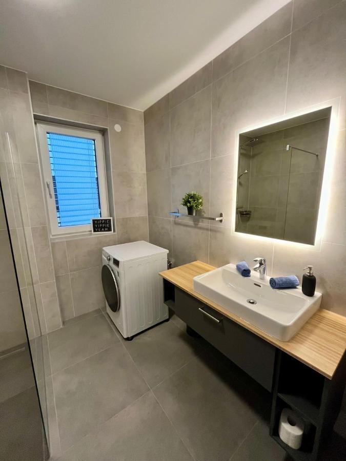 Ferienwohnung Mit Seeblick - Ossiacher See Gerlitzen Sattendorf エクステリア 写真