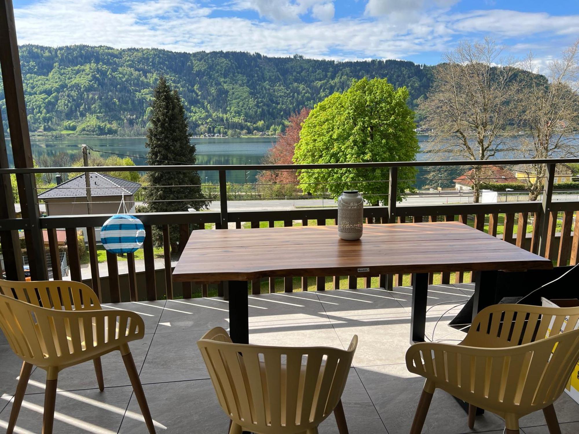 Ferienwohnung Mit Seeblick - Ossiacher See Gerlitzen Sattendorf エクステリア 写真